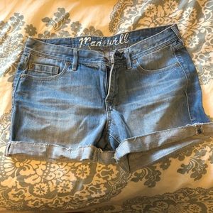 Like new madewell boyfriend shorts size 29